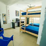 The Mermaid Hostel Beach (Adults Only)